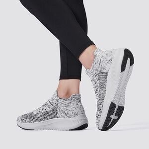 Womens Slip on Walking Shoes Comfort Lightweight Breathable Sock Shoe Non-Slip